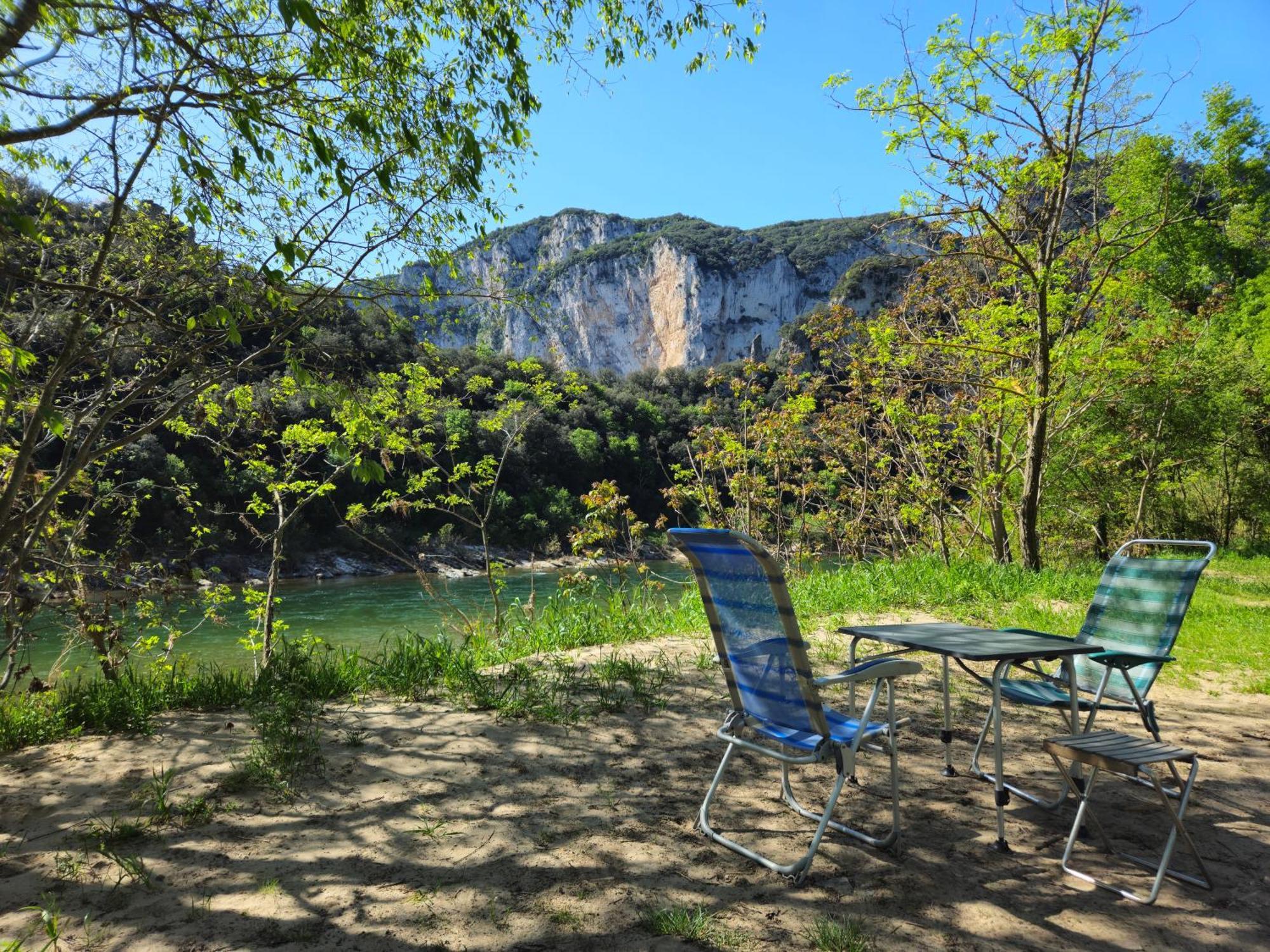 Camp Des Gorges - Camping Nature Vallon-Pont-dʼArc Exterior foto
